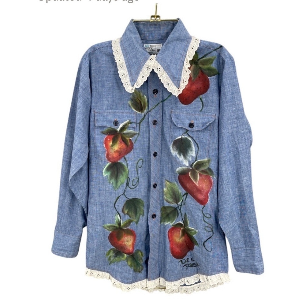 Vintage JCPenney Hand Painted Strawberry Chambray Shirt Lace Cottagecore